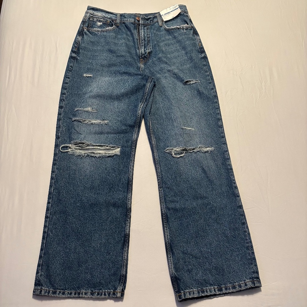 Arizona Jean Co. Med Axel Skater Jean, Wide Leg, Distressed Knee - Size 15